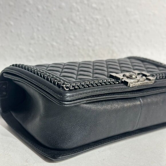 Chanel Black Leather Medium Boy Bag Shoulder Crossbody - Picture 6 of 9